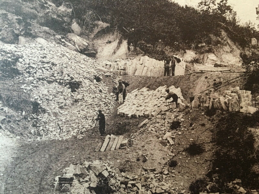 cpa.boutigny.gauthereau.pasloupunecarrieredesgrandesroches.ex01r.d1.png cpa.boutigny.gauthereau.pasloupunecarrieredesgrandesroches.ex01r.d1.png